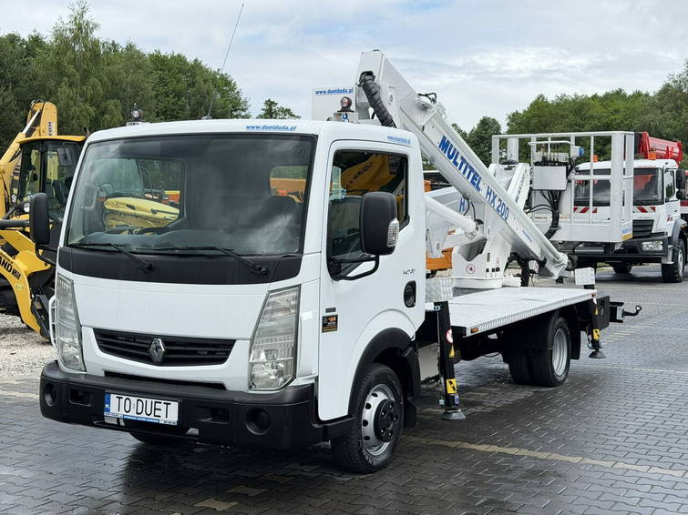 Renault Maxity 6