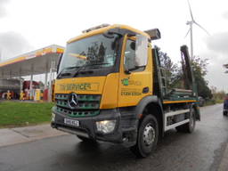 Mercedes-Benz Antos 1824 4X2