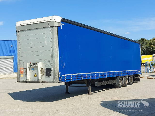 Schmitz Cargobull Semitrailer Curtainsider Mega 4