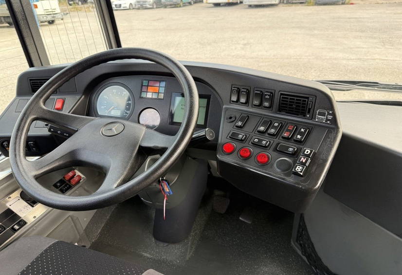 Mercedes-Benz O 530 8