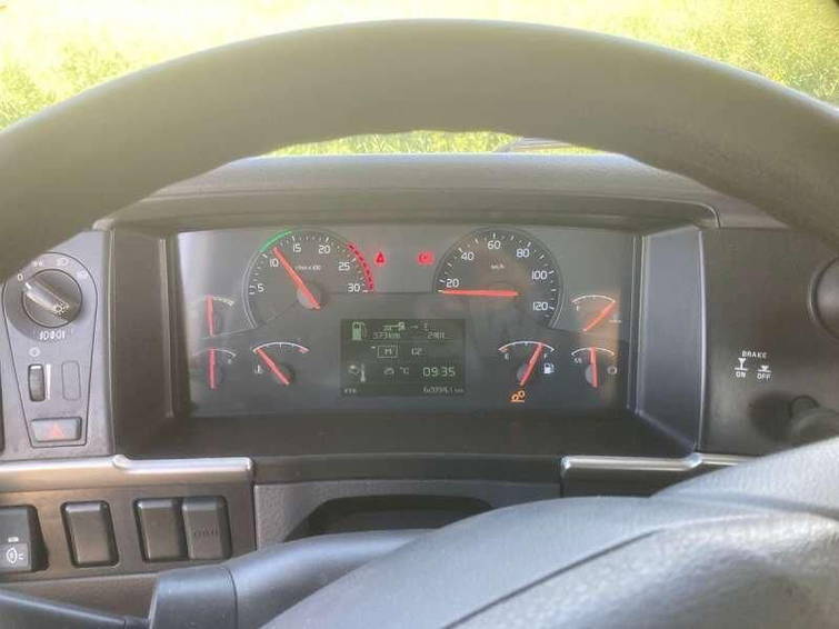 Volvo FM 380 8X2R 14