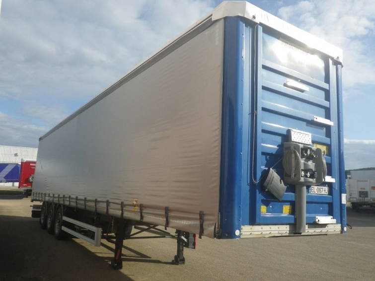 Fruehauf Curtainsider Hard wood floor 10