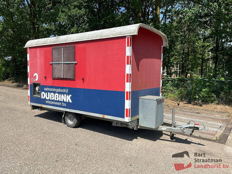 Atec PB2 met Brouwer schaftkeet. 3
