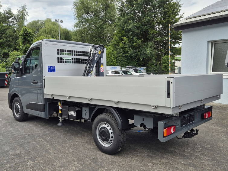 Renault Master L2H1 neues Mod. Alupritsche m. Kran 6