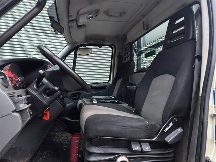 Iveco Daily 55S17W 4x4 Hiab 022T Winch 10