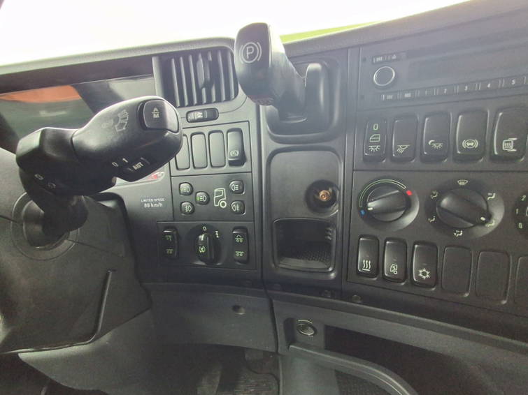 Scania G450 6x2  Poultry Transport  Euro VI 18