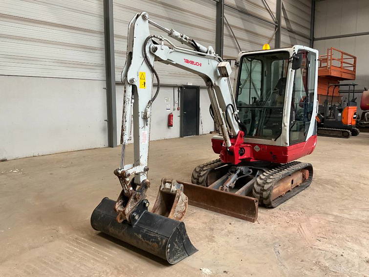Takeuchi TB 228 5
