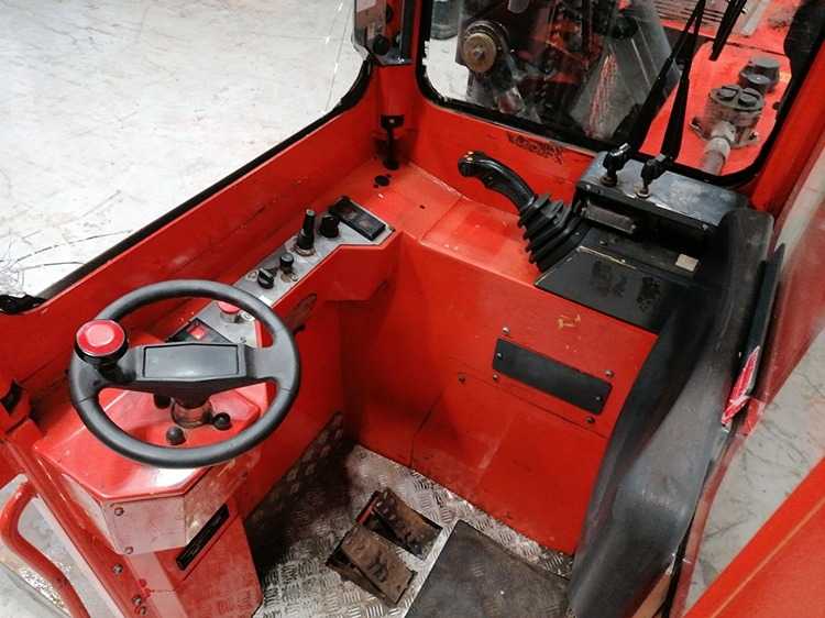 Combilift C3000GST 8