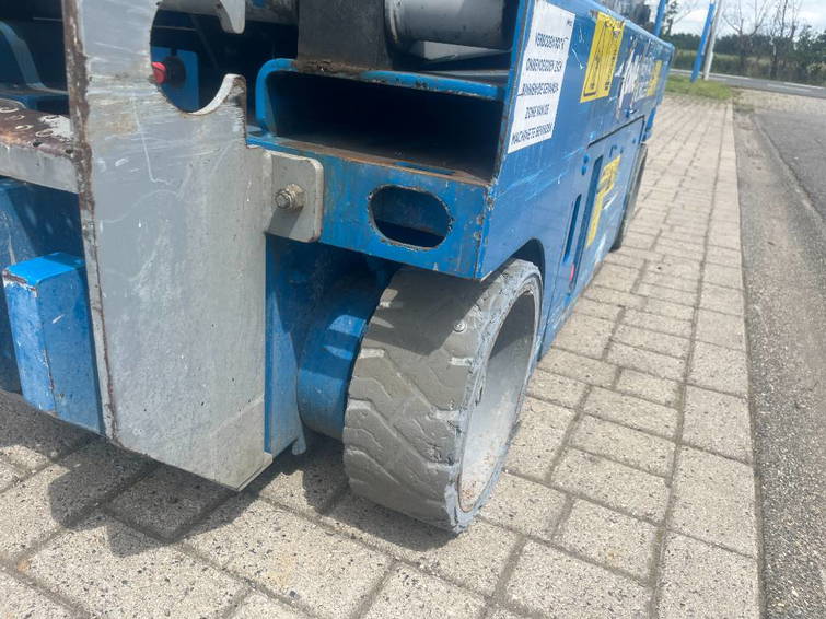 Genie GS1530 | 2006 12