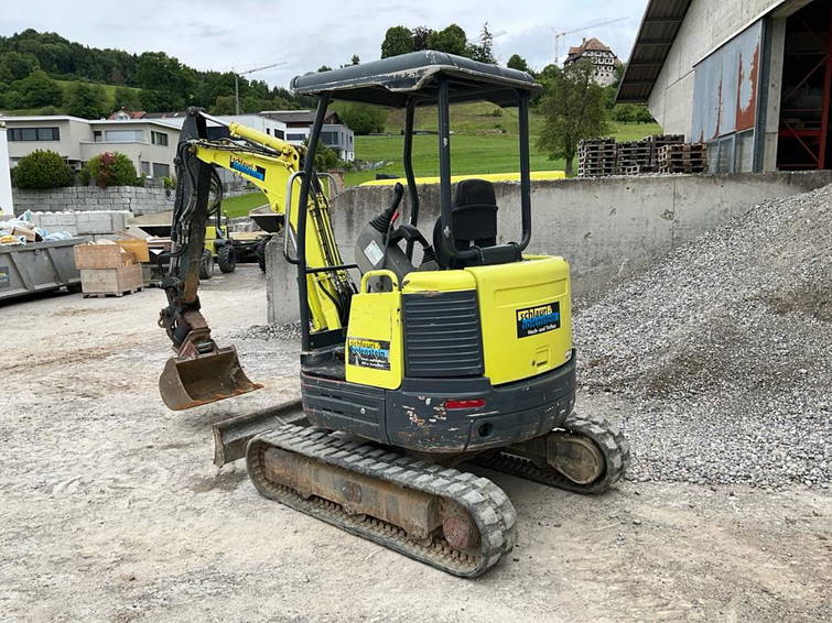 Takeuchi TB23R 3