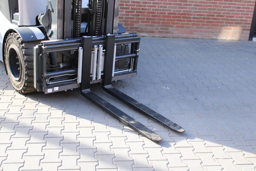 Still RX60 40 heftruck elektrische triplex lepelversteling sidesift 5