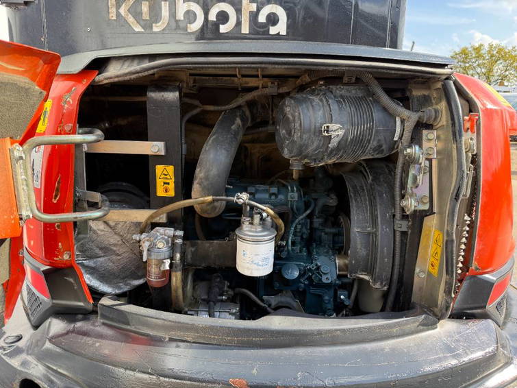 Kubota KX 037-4 - Hammer Lines / Quick Coupler 25