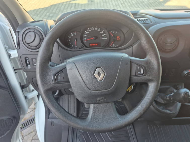 Renault Master 2.3 145 / L2H2 / Serviced 24