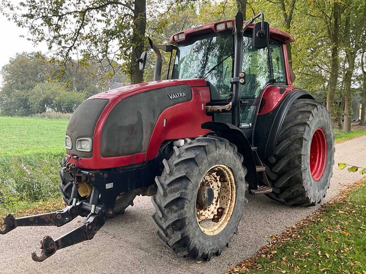Valtra M120 2