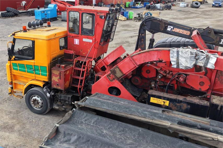 Diversen LP 1500 Hakkuri, Scania 143H, Jonsered 1090 9