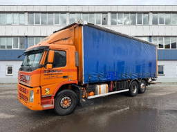 Volvo FM 340 6X2 Dhollandia 2000 KG Curtains
