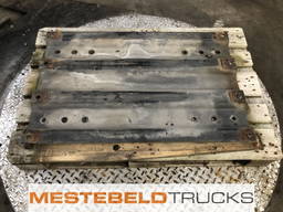 Mercedes-Benz Schotel onderplaat 4 cm