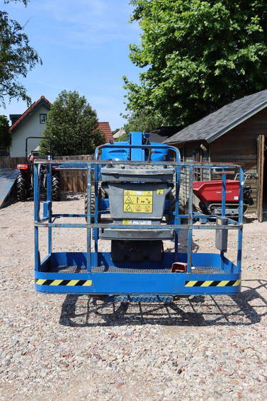 JLG 460SJ 4