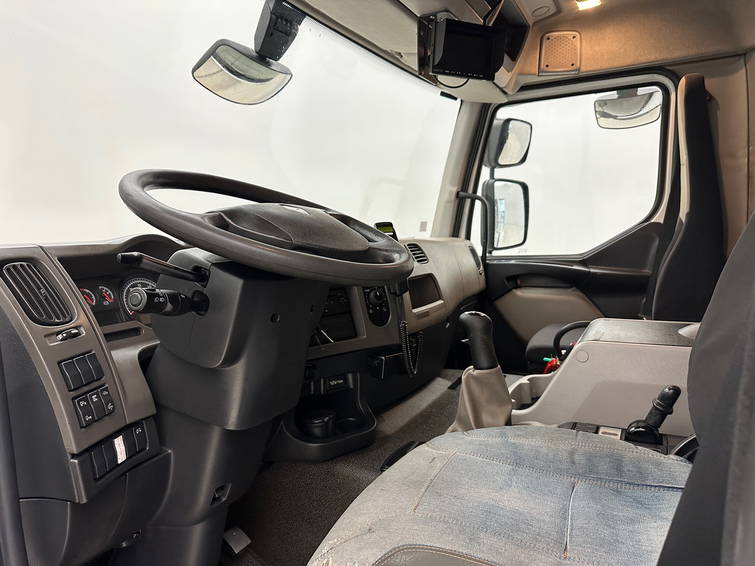Renault Premium Lander 270 DXi 10
