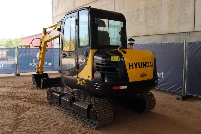 Hyundai R60-7 5