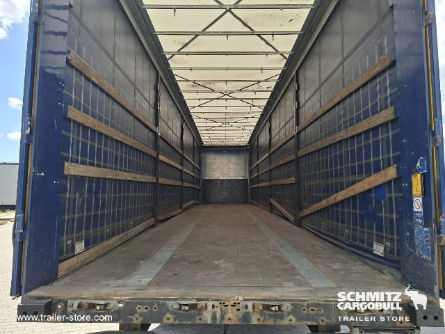 Kögel Semitrailer Curtainsider Mega 9