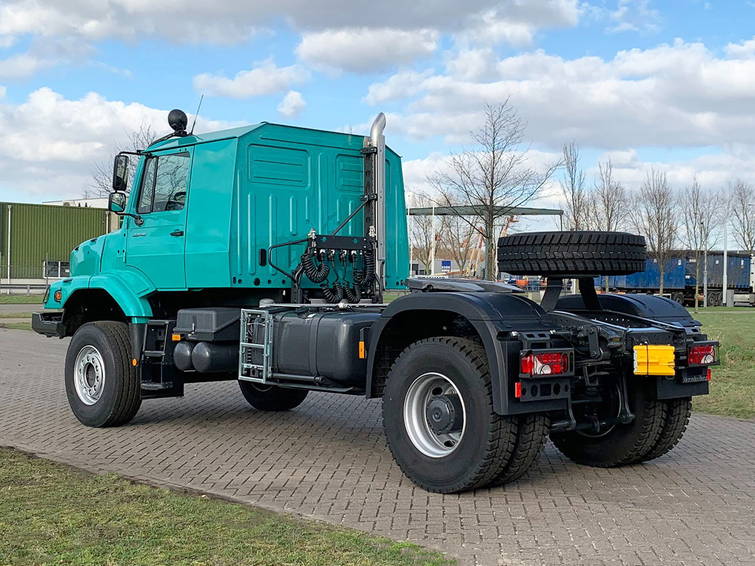 Mercedes-Benz Zetros 2045-S Tractor Head 3