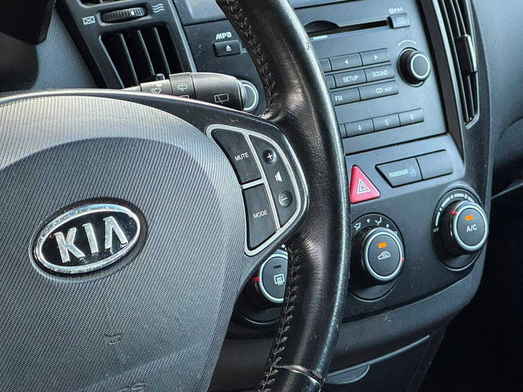 Kia Ceed cee'd Sporty Wagon 1.4 Fifteen ISG 13