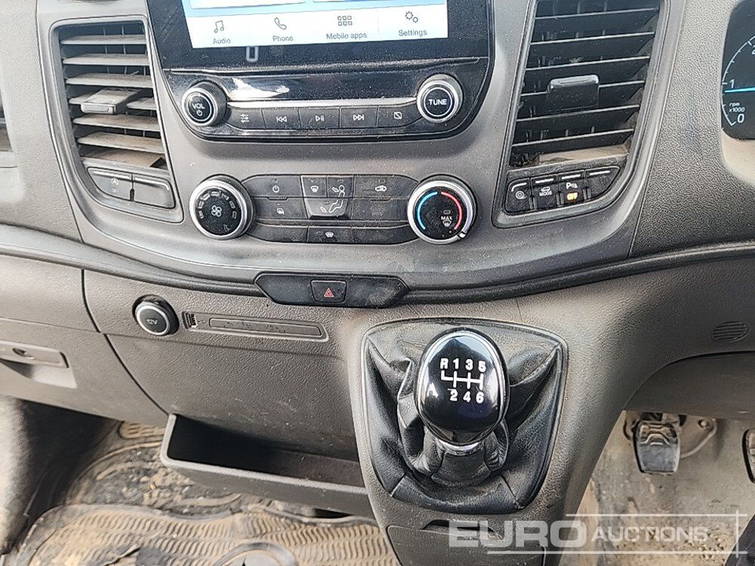 Ford Transit 350 19