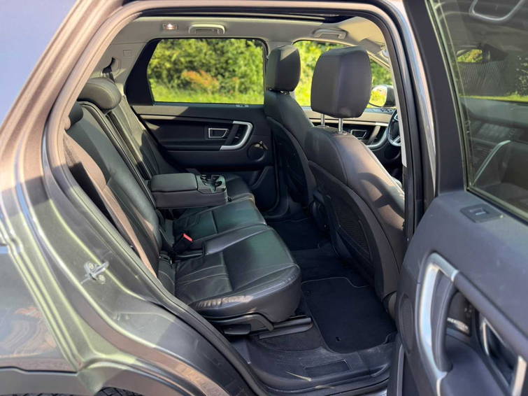Land Rover Discovery 24