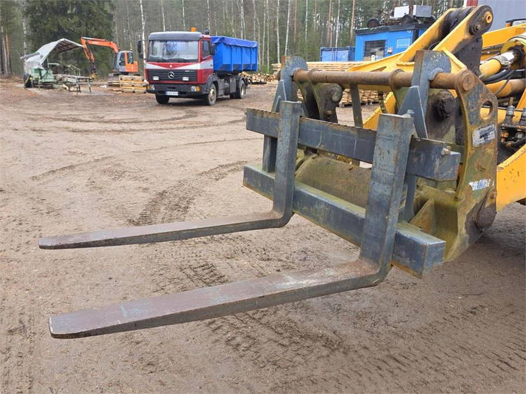 Liebherr 522, Rasvari, Kauha, Trukkipiikit 23