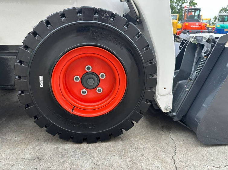 Bobcat S70 14
