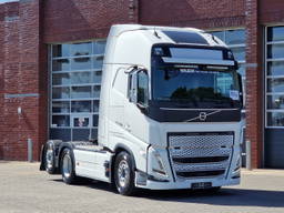 Volvo FH 13.500 Globetrotter XL 6x2 - Retarder - Full air - Leather - Camera