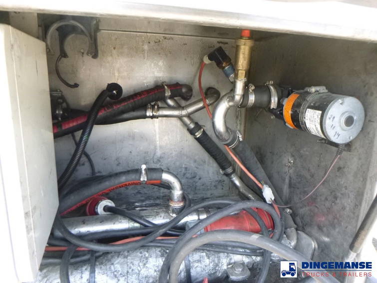 Van Hool Food tank inox 28.5 m3 / 3 comp 23