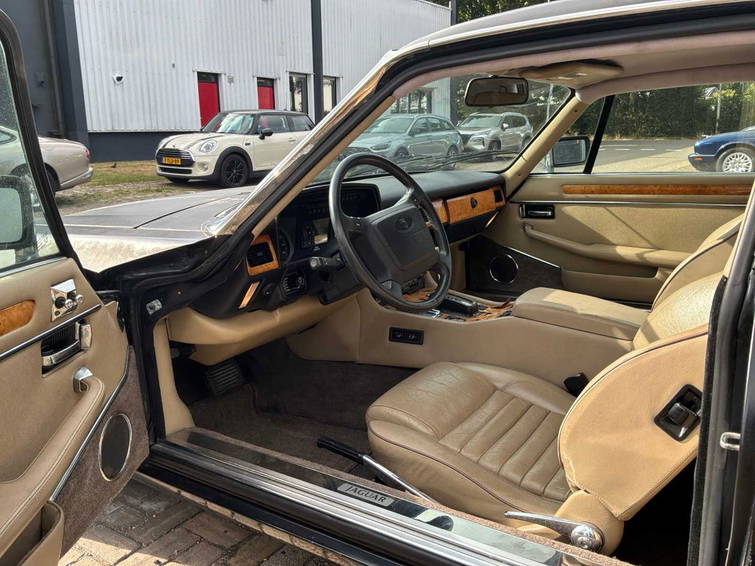 Jaguar XJS 9