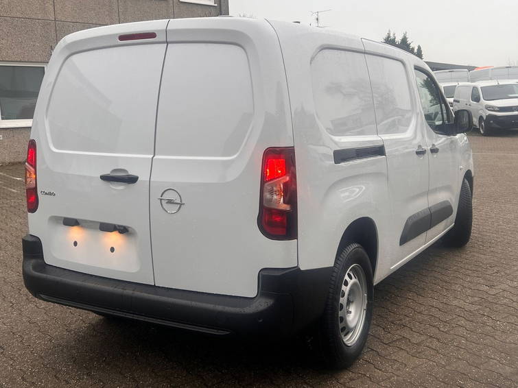 Opel Combo Cargo L 2 mit KlimaKameraPDCHolzbod 8
