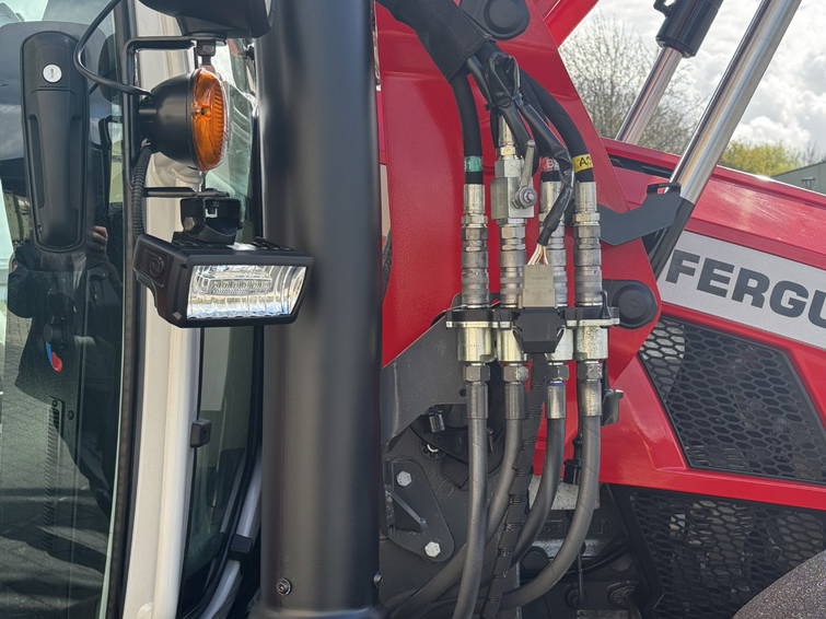 Massey Ferguson 5613 Dyna 6 5S145 Efficient, Dyna 6, frontloader, 2023, 468 hours 17