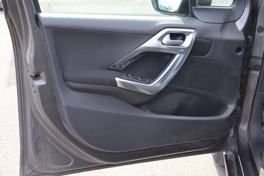 Peugeot 2008 24
