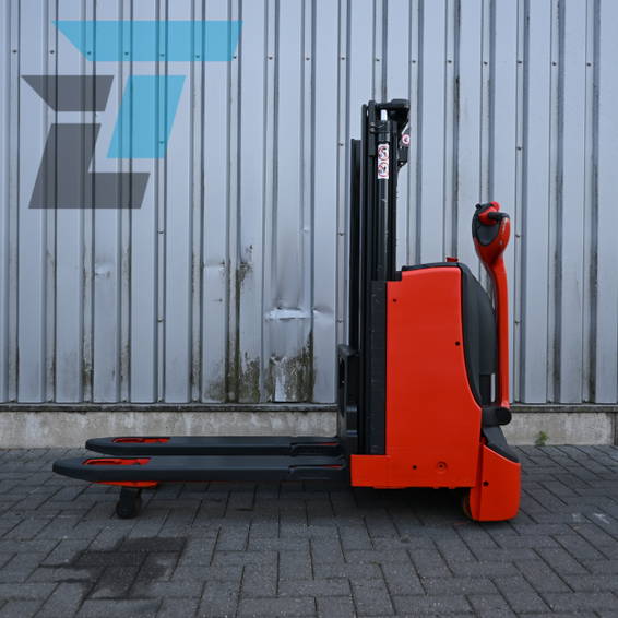 Linde D06 Elektrische stapelaar 4
