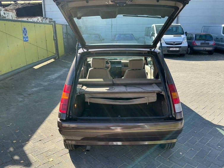 Renault 5 13