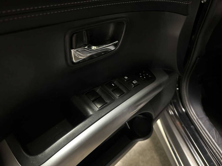 Mitsubishi Outlander 2.0 Intro Edition 28