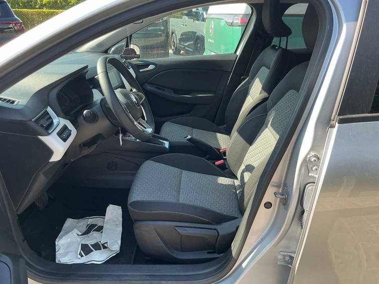 Renault Clio E-Tech Hybrid 12