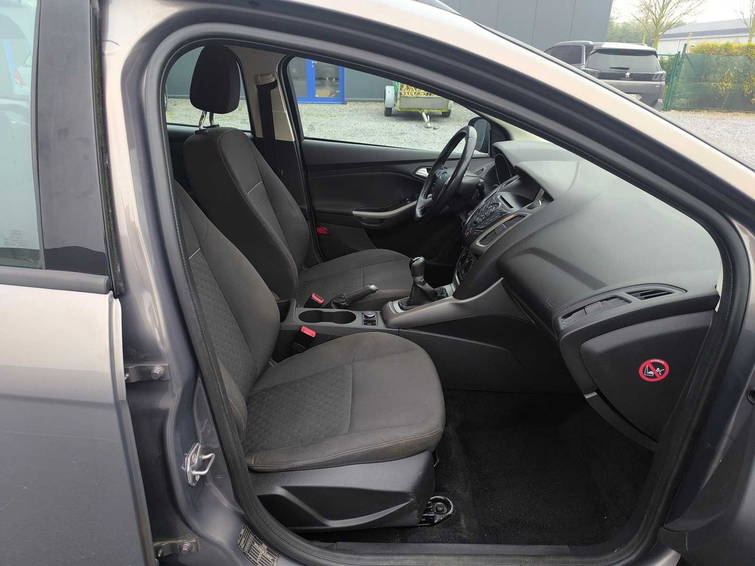 Ford Focus SW 15
