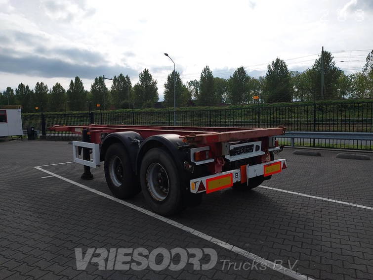 Krone containerchassis 2
