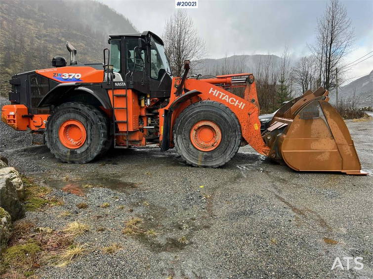Hitachi ZW zw370-6 Wheel loader w/ scale, printer and bucket 16