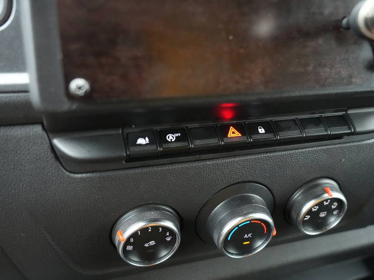 Renault Master 150PK 15