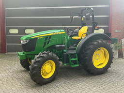 John Deere 5050E