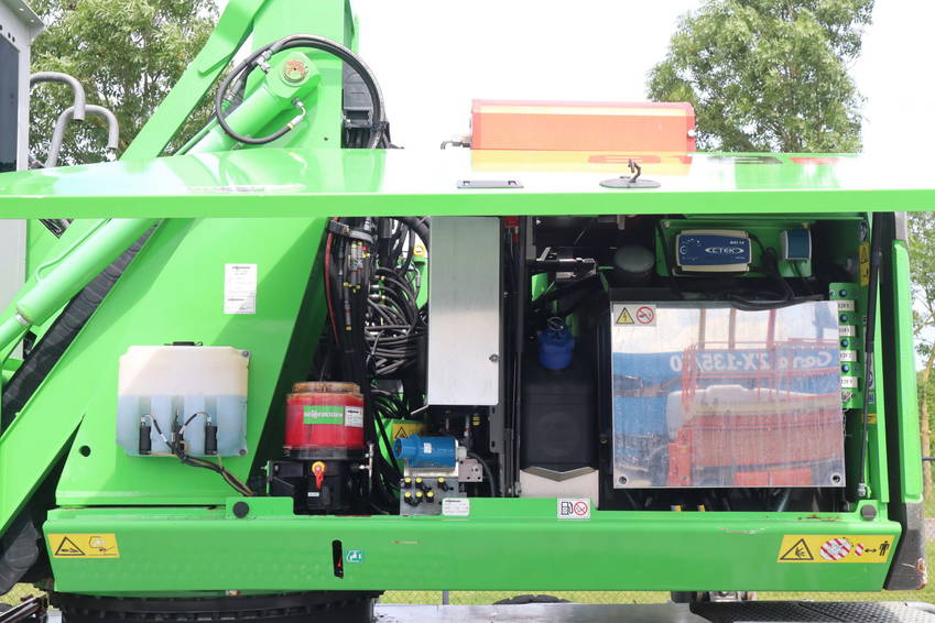 Sennebogen 818 ME | Sorting Grab | Good Tires 15