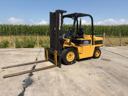 Daewoo Diesel heftruck D40S triplex