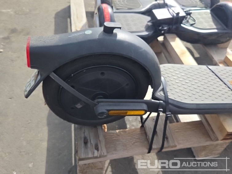 Diversen Pallet of E Scooter, Hoover Boards 2 of 4