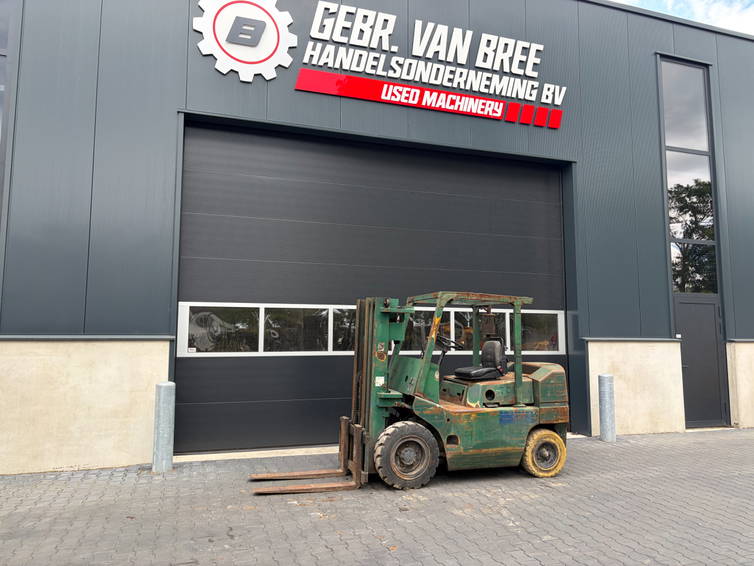 TCM FD30Z5 diesel heftruck 1